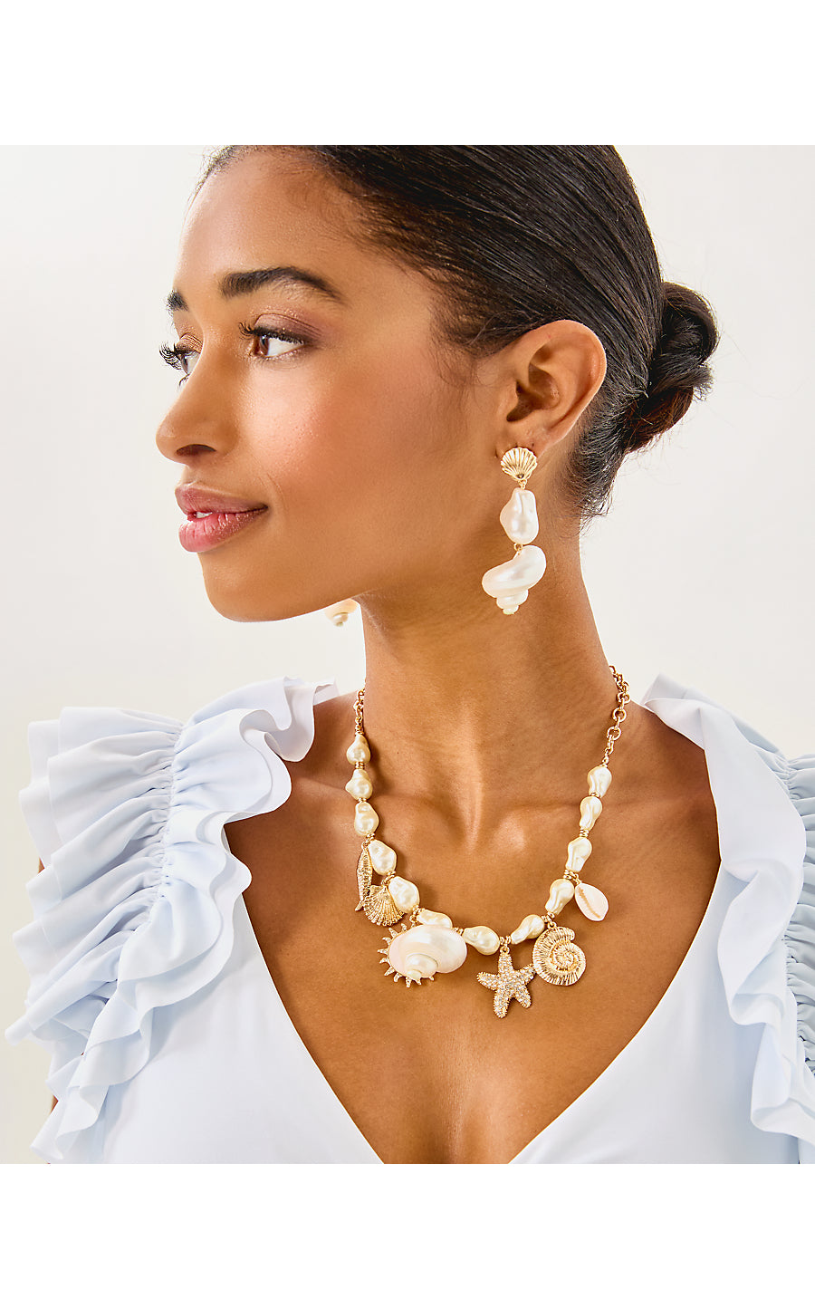 SUMMER SERENADE CHARM NECKLACE, GOLD METALLIC