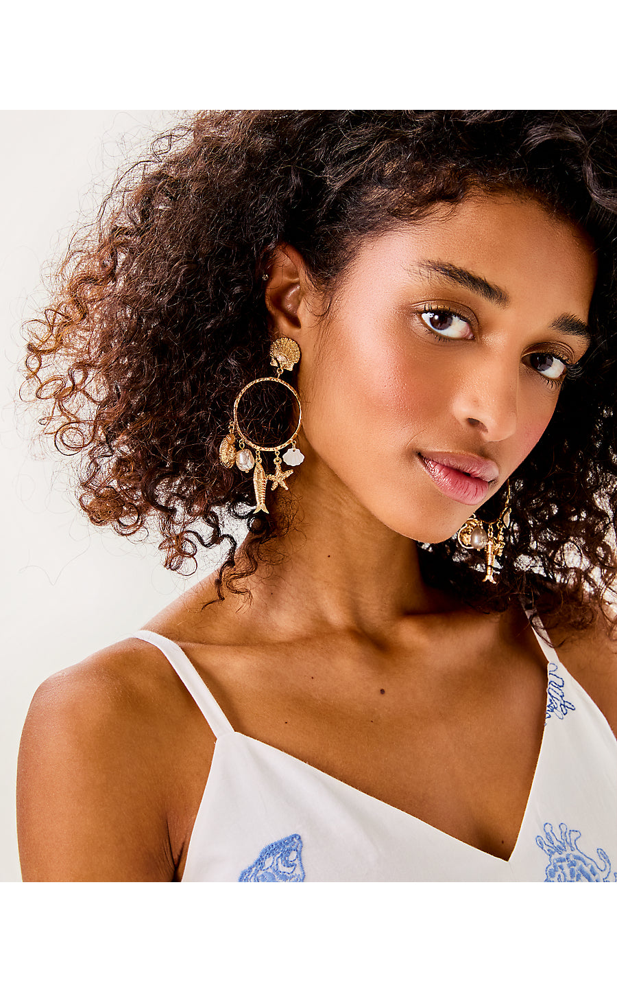 SUMMER SERENADE CHARM HOOP EARRINGS, GOLD METALLIC