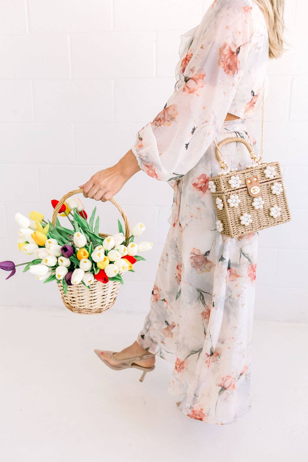 Wicker Bucket Daisy Flower Purse: Navy + White Daisy