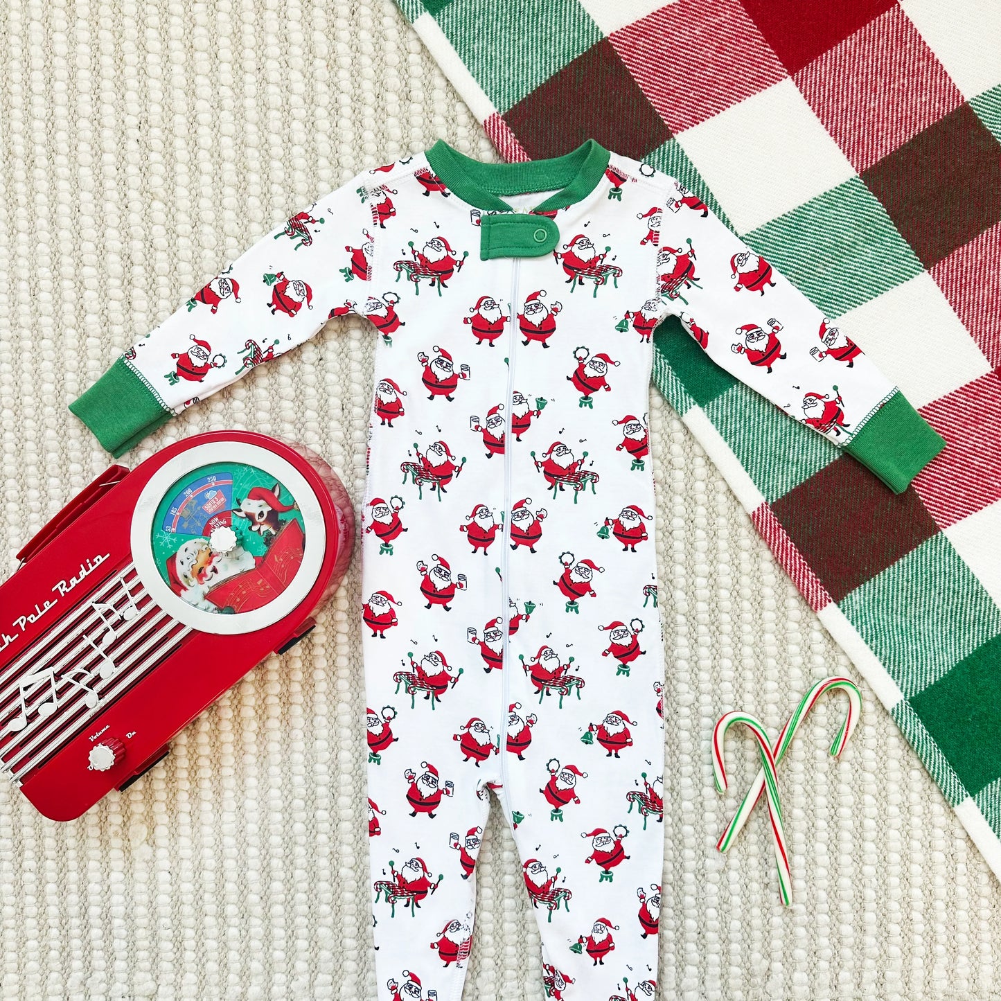 Knox's Night Night Footed,
Santa's Sing Along/Kiawah Kelly Green
