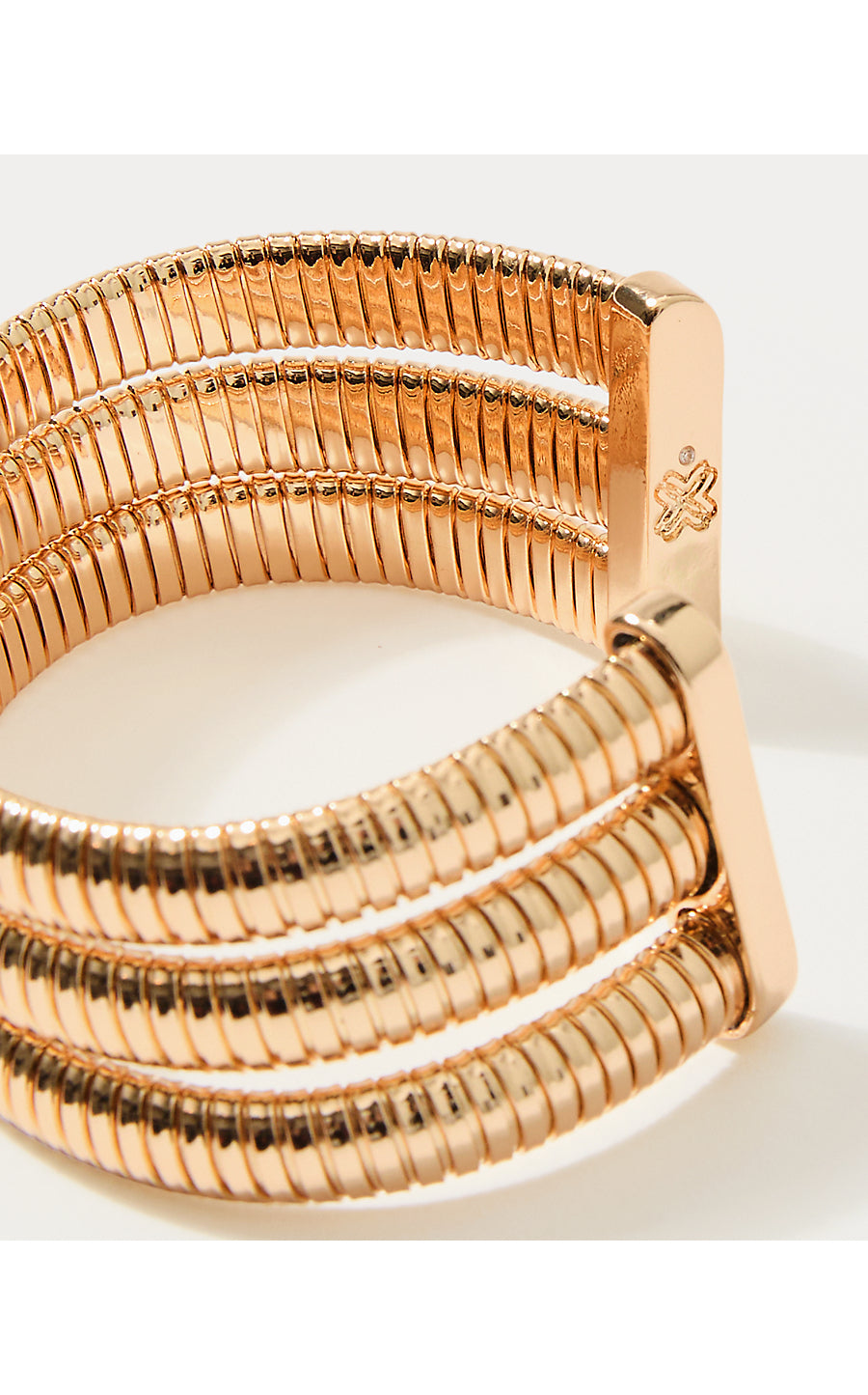 CHEVS KISS CUFF BRACELET, GOLD METALLIC