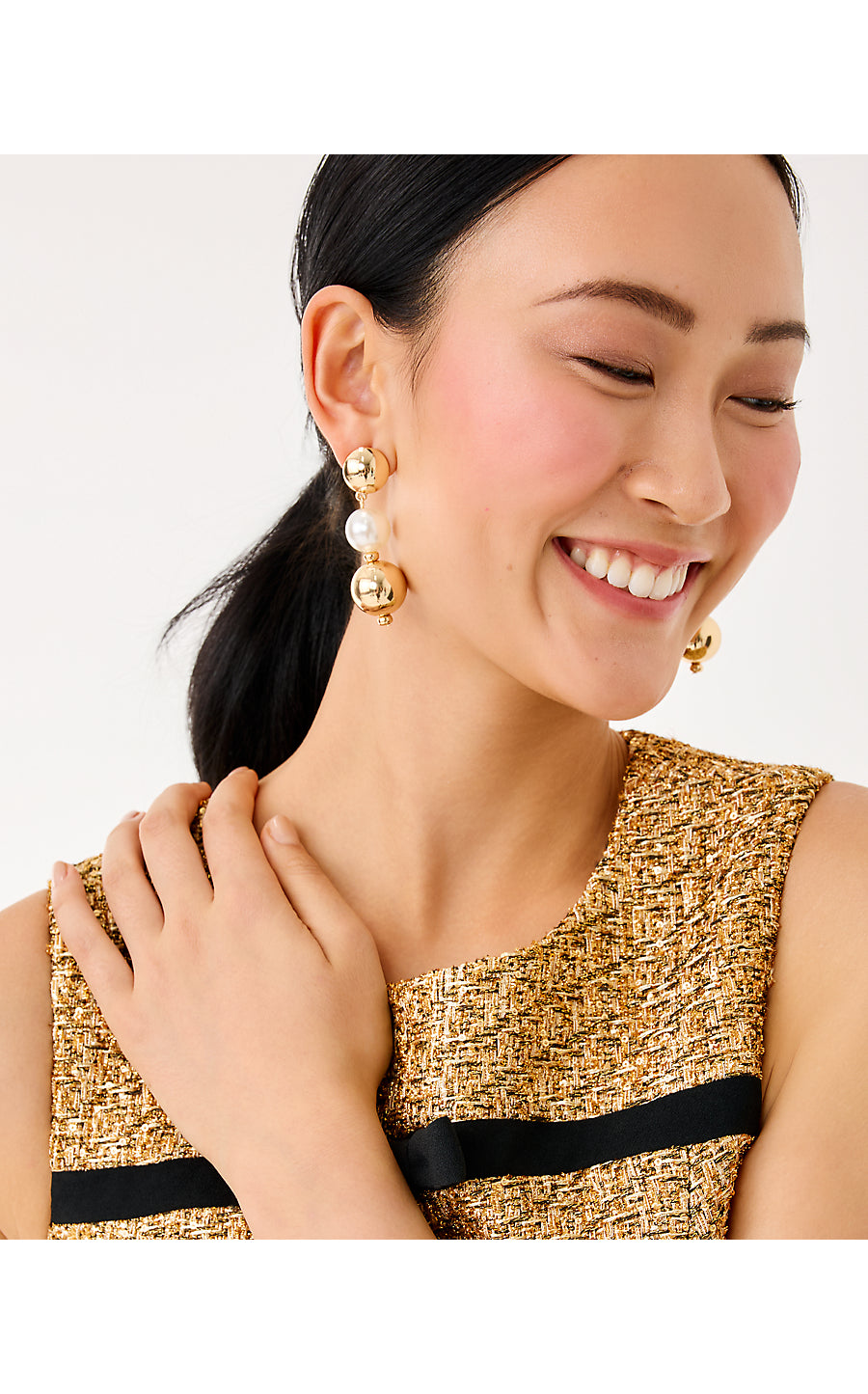 MOONLIGHT MAGIC EARRINGS, GOLD METALLIC