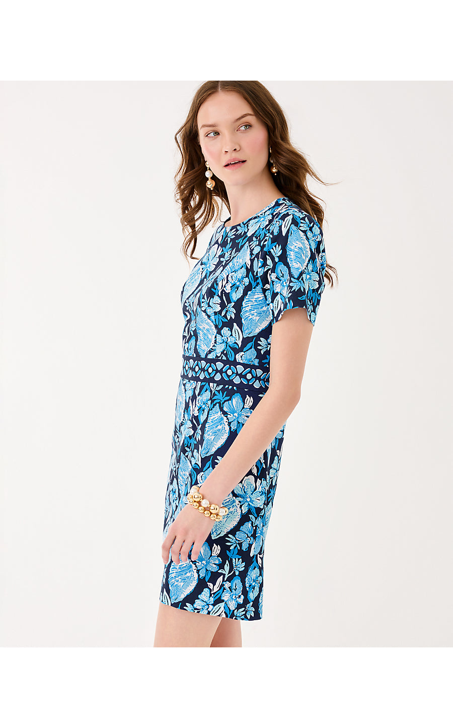BRYNNE STRETCH SHIFT, LOW TIDE NAVY SEASHELL SPLENDOR ENGINEERED WOVEN SHIFT