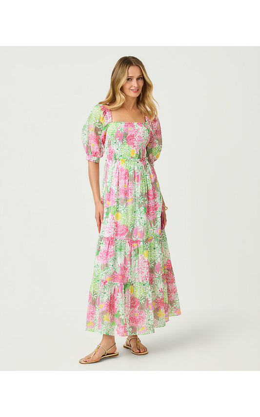 HADLY SHORT SLEEVE SMOCKED DRESS, RESORT WHITE MUM PATCH