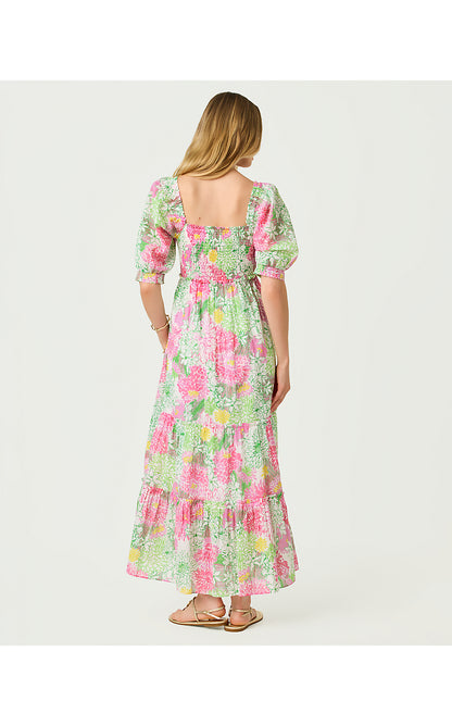 HADLY SHORT SLEEVE SMOCKED DRESS, RESORT WHITE MUM PATCH