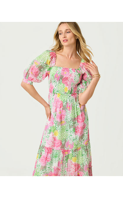 HADLY SHORT SLEEVE SMOCKED DRESS, RESORT WHITE MUM PATCH