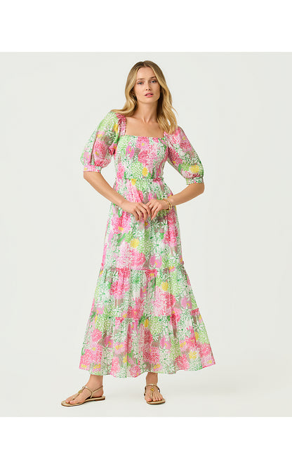 HADLY SHORT SLEEVE SMOCKED DRESS, RESORT WHITE MUM PATCH