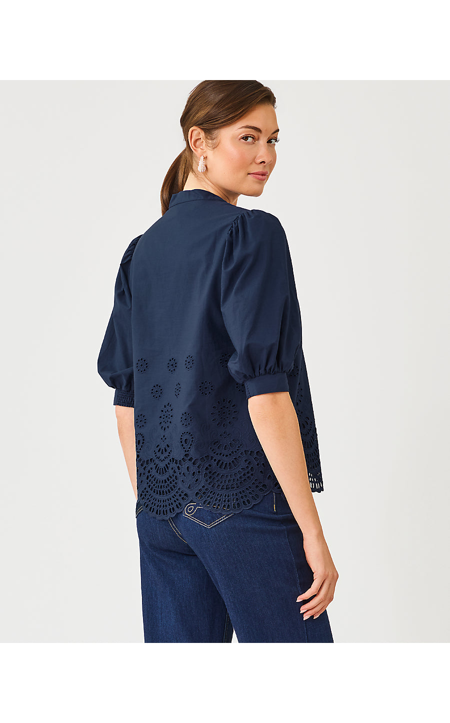 MIALEIGH TOP, LOW TIDE NAVY SCALLOPED EYELET BORDER POPLIN