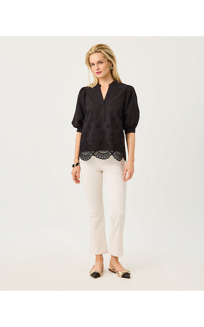 MIALEIGH TOP, NOIR SCALLOPED EYELET BORDER POPLIN