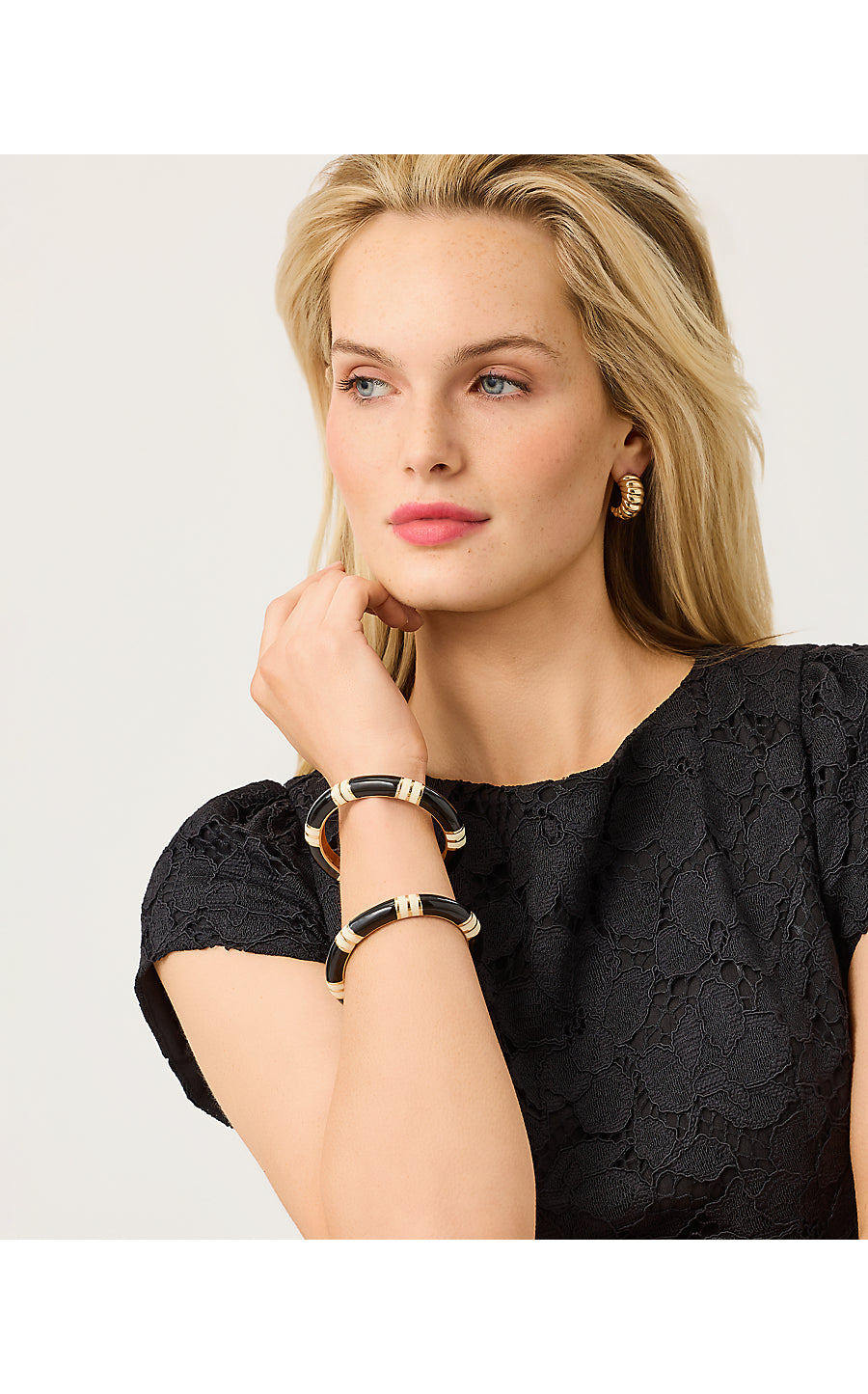 BLUSHING BLOOMS BRACELET, NOIR