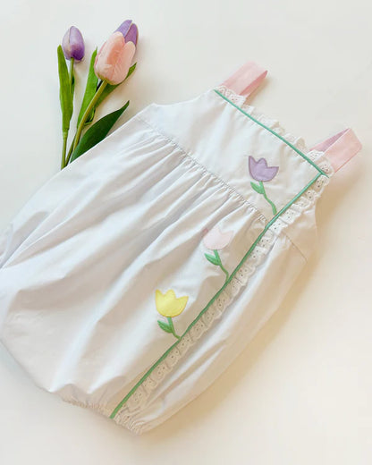 Bitsy Bubble, 
Worth Ave White/Palm Beach Pink/Flowers