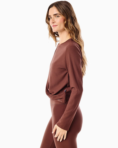 ACTIVE MESH TOPSPIN LONG SLEEVE TOP - MILK CHOCOLATE